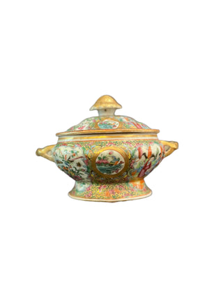 Rose Medallion Soup Tureen