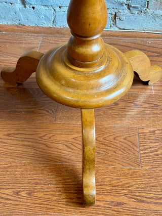 Antique American Tilt Top Table