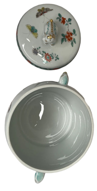 Small Mottahedeh Lidded Container with Foo Dogs