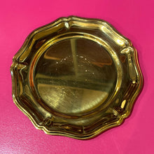 Load image into Gallery viewer, Vintage Baldwin Brass Scalloped Plate
