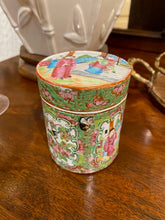 Load image into Gallery viewer, Opium Rose Medallion Jar
