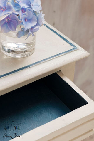 Annie Sloan Chalk Paint - Country Grey - Chestnut Lane Antiques & Interiors - 3