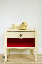 Load image into Gallery viewer, Annie Sloan Chalk Paint - Cream - Chestnut Lane Antiques &amp; Interiors - 2

