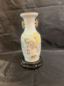 Vintage Chinoiserie vase