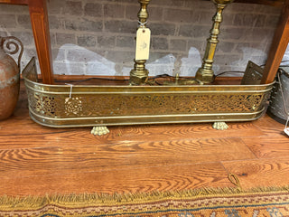 Vintage Virginia Metalcafters Brass Fireplace Fender