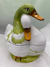 Load image into Gallery viewer, Vintage Duck Duo Soup Tureen/Ladle
