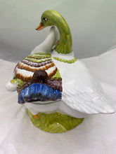 Load image into Gallery viewer, Vintage Duck Duo Soup Tureen/Ladle
