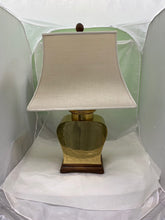 Load image into Gallery viewer, Pair Vintage Brass Lamps
