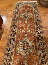 Load image into Gallery viewer, Vintage orintal Wool Runner
