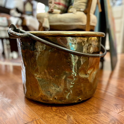 Pair Vintage Brass Beehive Candlesticks – Chestnut Lane Antiques & Interiors