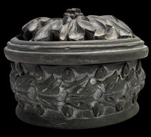 Load image into Gallery viewer, Vintage Hen-Feathers Lidded Trinket Box
