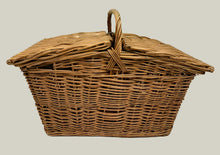 Load image into Gallery viewer, Vintage English Picnic Basket
