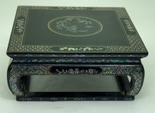 Load image into Gallery viewer, Japanese Burgante Black Lacquer &amp; Mother Of Pearl Figurine Stand
