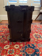 Load image into Gallery viewer, 1800&#39;s W W Winship Cabin Trunk
