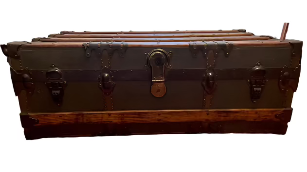 1800's W W Winship Cabin Trunk