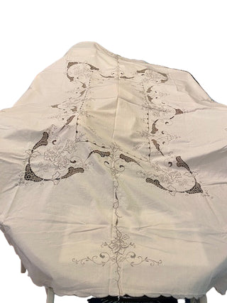 Vintage Madeira Style Embroidered and Tatted Tablecloth & Napkin Set