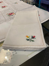 Load image into Gallery viewer, Vintage Bridge Tablecloth and Napkin Set
