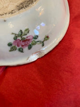 Load image into Gallery viewer, Oval Rose Medallion Dish
