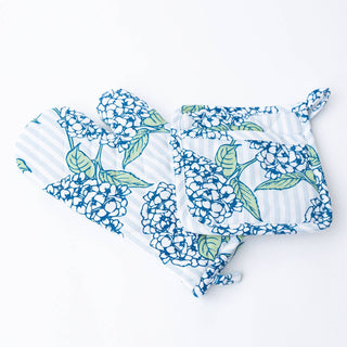 Hydrangea Print Oven Mitt & Potholder Set.