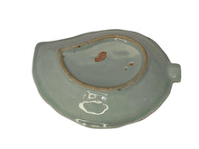 Load image into Gallery viewer, Rose Medallion Leaf Trinket Dish
