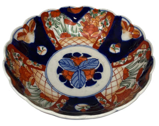 Antique Hand Painted Imari Japanese Scalloped Bowl