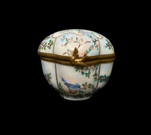 Load image into Gallery viewer, Limoges Angel Box
