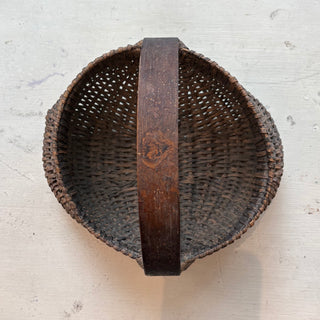 Small Buttock Basket.