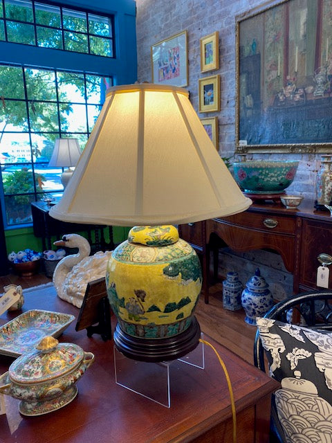 Vintage Chinoiserie Lamp