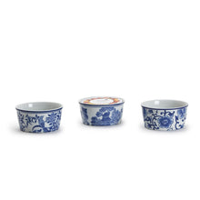 Load image into Gallery viewer, 8 OZ. CHINOISERIE DELI CONTAINER HOLDER ASST 3 PATTERNS
