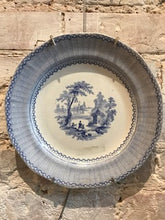 Load image into Gallery viewer, Ivanhoe Pearl Stoneware Plate
