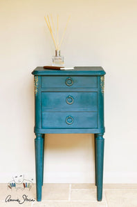 Annie Sloan Chalk Paint - Aubusson Blue - Chestnut Lane Antiques & Interiors - 2