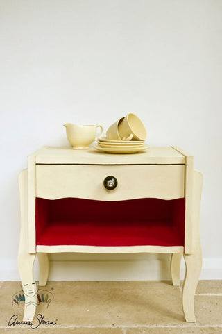 Annie Sloan Chalk Paint - Cream - Chestnut Lane Antiques & Interiors - 2
