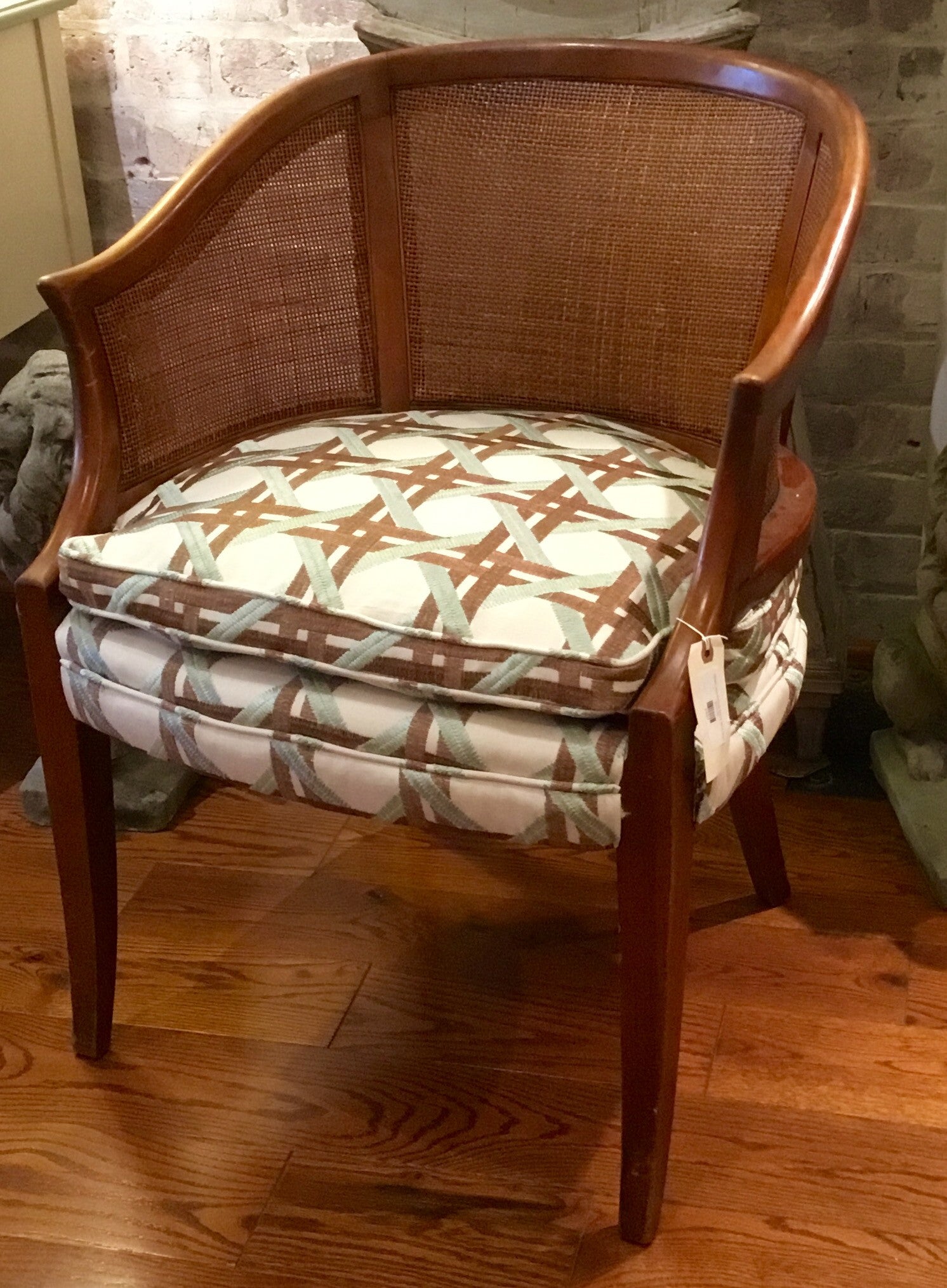 Barrel best sale back chair