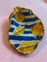 Load image into Gallery viewer, Decoupaged Chesapeake Bay Oyster Dish
