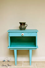 Load image into Gallery viewer, Annie Sloan Chalk Paint - Provence - Chestnut Lane Antiques &amp; Interiors - 3
