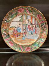 Load image into Gallery viewer, Antique Pair of Mandarin Rose Medallion Plates
