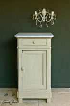 Load image into Gallery viewer, Annie Sloan Chalk Paint - Versailles - Chestnut Lane Antiques &amp; Interiors - 2
